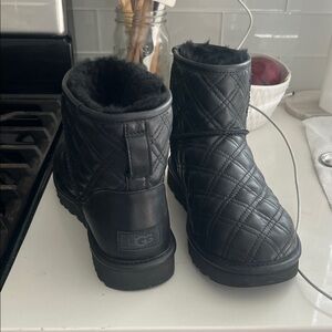 UGG shortie Quilted Black Ankle Boots size 8